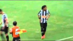 Ronaldinho’nun efsane gol sevinci!