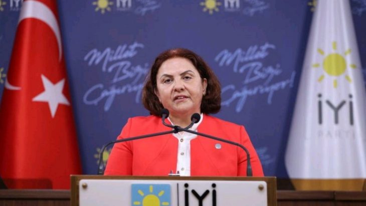 FAHİŞ SINAV ÜCRETLERİNE DERHAL SON VERİLMELİDİR !