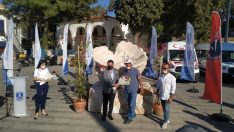 BODRUM” DA SÜNGER HEYKELİ AÇILDI VE AKSONA ( MAVİ BONCUK) SÜNGER TEKNESİ SUYA İNDİRİLDİ