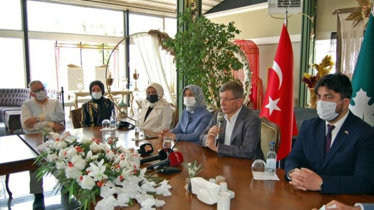 Gelecek Partisi Genel Başkanı Ahmet Davutoğlu, Yalova 1. Olağan İl Kongresine katıldı 