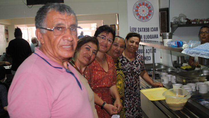 HACI BEKTAŞ VELİ ANADOLU KÜLTÜR VAKFI DATÇA ŞUBESI CEMEVİ AŞURE DAĞITILDI