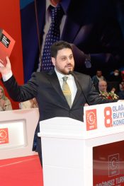 Türkiye’de geçim Survivor yarışmasına döndü