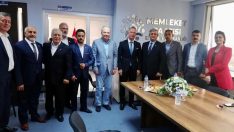 Zafer Partisi Bursa Teşkilatı Memleket Partisi ile Bayramlaştı