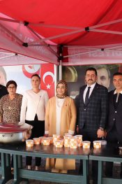 BBP Keçiören İlçe Teşkilatı Aşure Dağıttı