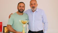 KARATEDE YÜKSEKTEPE VE TAKIMINDAN DÜNYA ŞAMPİYONLUĞU