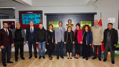 BAŞKAN ŞAHİN, MEZUN OLDUĞU İSTİKLAL İLKOKULU’NDA ÖĞRETMENLERLE BİR ARAYA GELDİ