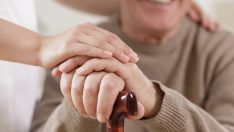 40’LI YAŞLARDAYSANIZ, ‘MERDİVEN TESTİ’ İLE KALP YETMEZLİĞİ RİSKİNİZİ BELİRLEYİN!