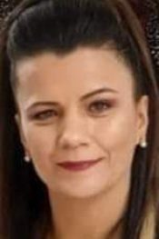 Annem karne hediyesi olarak bana et aldı