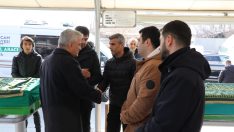 ERZİNCAN VALİSİ ÖGRETMEN CANAZESİNE KATILDI