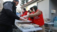 KIZILAY BESLENME FAALİYETLERİNE ARALIKSIZ DEVAM EDİYOR