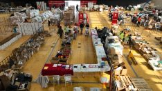 Cam Piramit Afet Yardım Merkezi  yaraları sarmaya devam ediyor