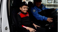 Düzce’de Otizmli Çocuğun Polislik Hayali Bir Günlüğüne Gerçeğe Dönüştü