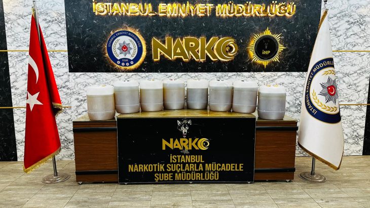 İstanbul Emniyet müdürlüğü Uyuşturucu Tacirlerine Baskın