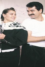 Hülya Avşar’a 40 sene sonra yine şarkı yazıldı