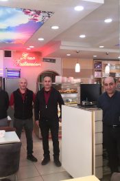 Koza pastaneleri: 38 yaşında