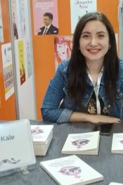 ELİF KALE’NİN YENİ KİTABI “AFRİKA’DA İNSAN HAKLARININ KORUNMASI” STOKLARDA..