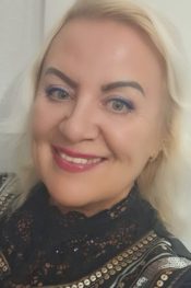 KENDİNE   EMEK VEREN İNSAN SAYISIZ HAYATIN KAPISINI ARALAR