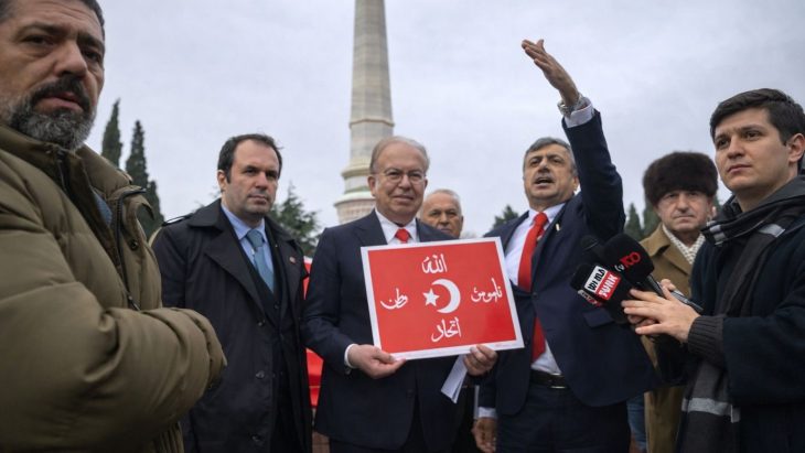 Edirnekapı Şehitliği’nde Bayrağımıza Saygısızlığa Sert Tepki