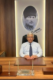 TVHB Merkez Konseyi Başkanı Eroğlu, basın açıklaması yaptı.